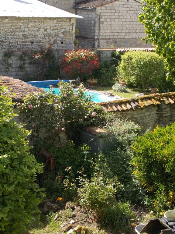 A L'Antan - La Ferme D'Octave Bed and Breakfast Saint-Hilaire-de-Villefranche Buitenkant foto