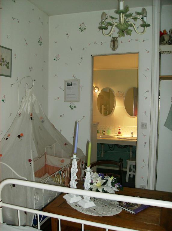 A L'Antan - La Ferme D'Octave Bed and Breakfast Saint-Hilaire-de-Villefranche Kamer foto